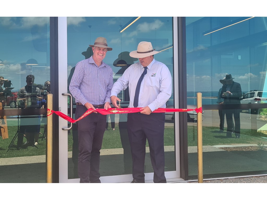 Tourism Minister Stirling Hinchliffe and Whitsunday Mayor Andrew Willcox cut the ribbon   