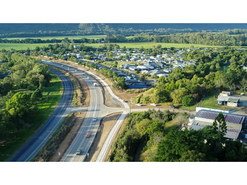 Cairns traffic using new Bruce Highway service road