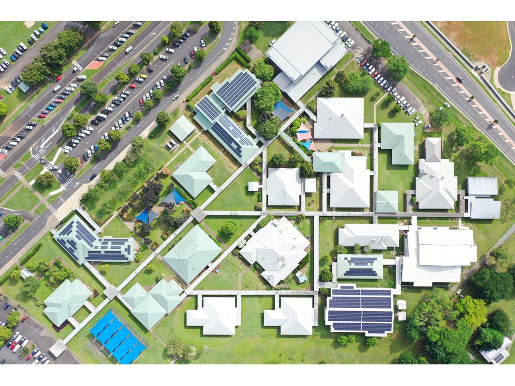 Redlynch State College had 1156 solar panels installed