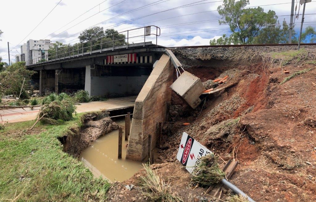 Big wet continues to impact public transport