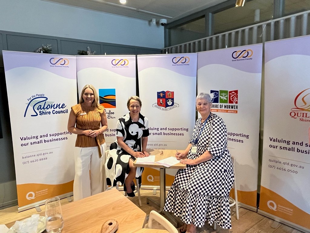 Minister for Small Business Di Farmer (centre) pictured at the signing with Quilpie Shire Council Deputy Mayor Cr. Jenny Hewson (right) and Queensland Small Business Commissioner Maree Adshead (left)